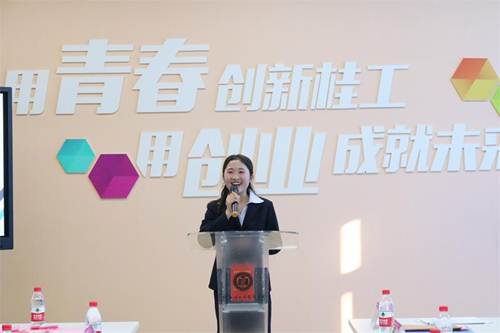 說明: http://glxy.glut.edu.cn/__local/7/4E/E0/C2FA253125C43996F8CDFC34DB3_AA11F82D_82D7.jpg