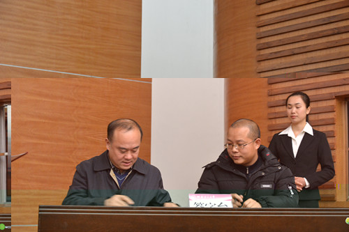 學院院長連漪與教研室負責人簽訂就業工作目标責任狀